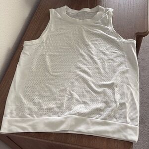 Lululemon Swiftly tank top.  Size 6